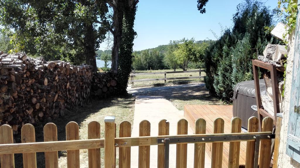 Gite Au Lac Du Gouyre Puygaillard-de-Quercy Екстер'єр фото